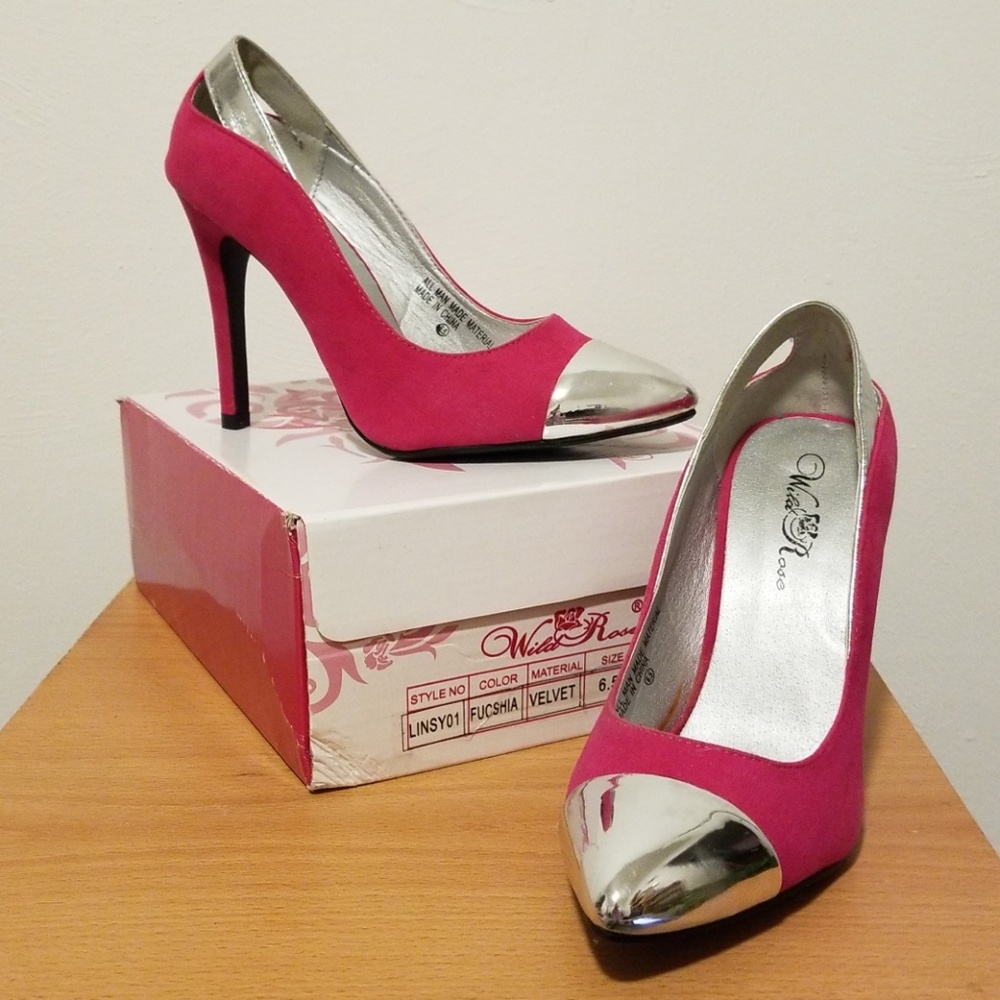 Wild Rose Velvet Heels with Metallic Toe NWB